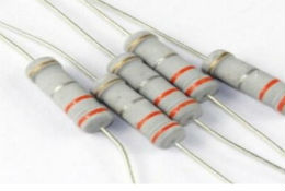 240R/330R  5% 2W plug-in carbon film resistor 
