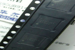 DS90UB914ATRHSTQ1 WQFN48  LVDS Deserializer 1400Mbps Automotive