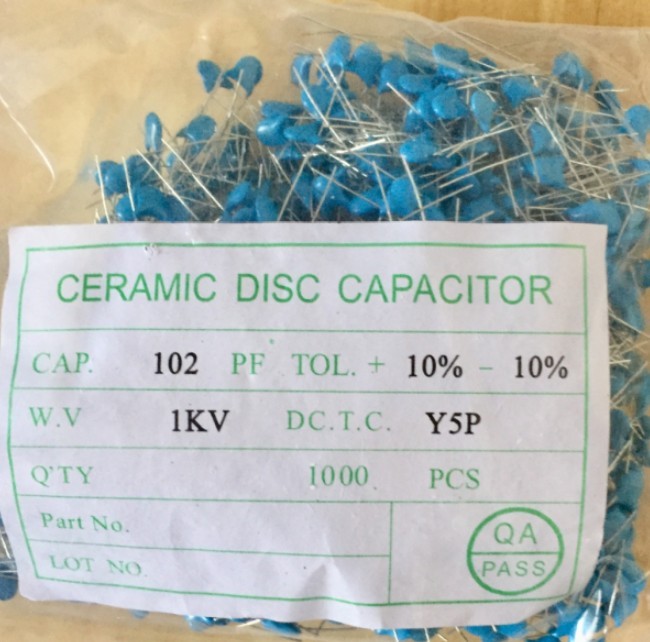 High voltage Ceramic Capacitor 102 1nF 1KV Y5P 10%，pin pitch 5mm 