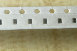 KNH16C104DA5TS 0603 kyocera  三端滤波器电容100NF
