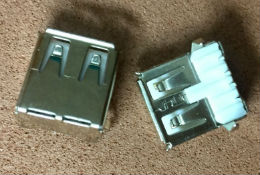 USB母头，A型90°弯脚，卷边有后盖