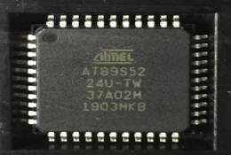 AT89S52-24AU ，TQFP44 8bit MCU 